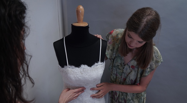 Sowed, o atelier onde o vestido de noiva ajuda as mulheres vítimas de violência